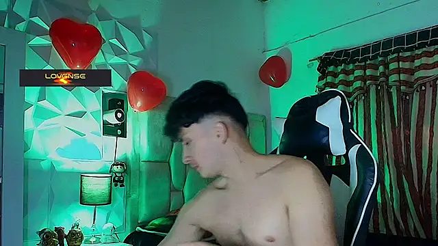 santyago taylor online show from 02-26-25, 10:15
