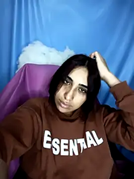 ifeelverywet andhot online show from 12-18-25, 10:35