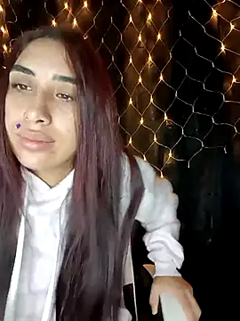 ifeelverywet andhot online show from 11-08-25, 05:00