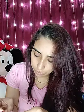 Snapshot of ifeelverywet_andhot chatting on 06-17-26, 03:11 ifeelverywet andhot online show from 06-17-26, 03:11