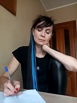 Francenia lolis online show from 10-09-25, 06:36