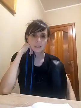 Francenia lolis online show from 10-27-25, 07:04