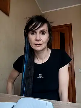 Francenia lolis online show from 10-21-25, 08:14