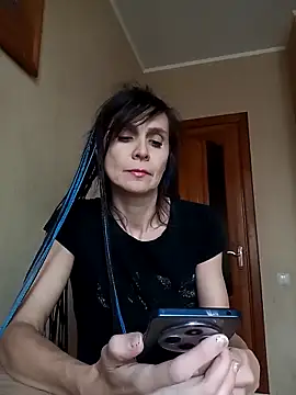 Francenia lolis online show from 11-20-25, 12:17