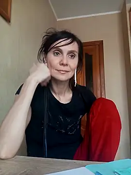 Francenia lolis online show from 02-17-26, 10:23