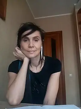 Francenia lolis online show from 02-14-26, 08:36