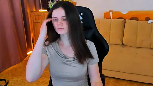 Lora Cain online show from 12-07-24, 01:57