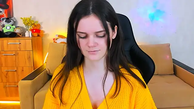 Lora Cain online show from 12-05-24, 05:23