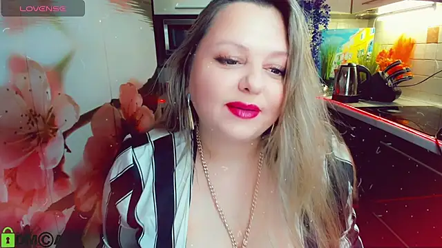 Snapshot of KlaraHoll chatting on 02-10-26, 09:19 KlaraHoll online show from 02-10-26, 09:19