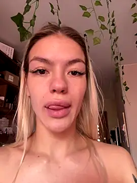 -Sexy Barbie- online show from 10-07-25, 03:07