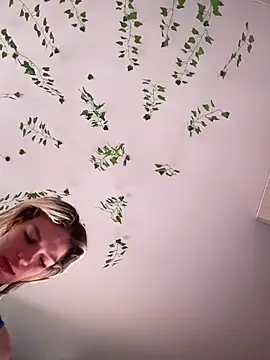 Snapshot of -Sexy_Barbie- chatting on 11-05-25, 02:14 -Sexy Barbie- online show from 11-05-25, 02:14