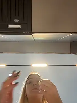 Snapshot of -Sexy_Barbie- chatting on 11-23-25, 07:40 -Sexy Barbie- online show from 11-23-25, 07:40