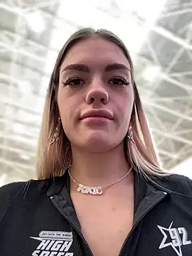 -Sexy Barbie- online show from 02-27-25, 10:01