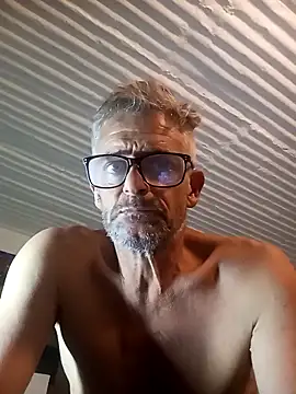 NICJOHNS online show from 02-18-25, 06:37