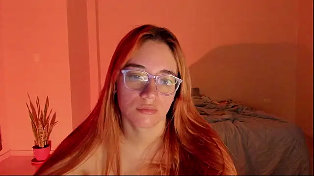 Snapshot of atenas_05_ chatting on 02-11-26, 09:31 atenas 05 online show from 02-11-26, 09:31