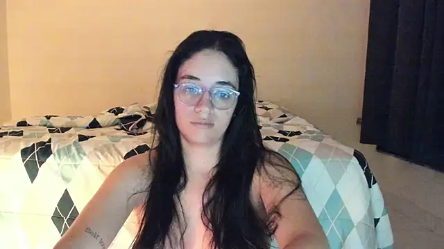 Snapshot of atenas_05_ chatting on 05-24-26, 09:31 atenas 05 online show from 05-24-26, 09:31