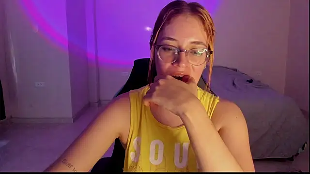 atenas 05  online show from 12-04-25, 09:47