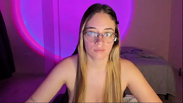 atenas 05  online show from 10-24-25, 09:52