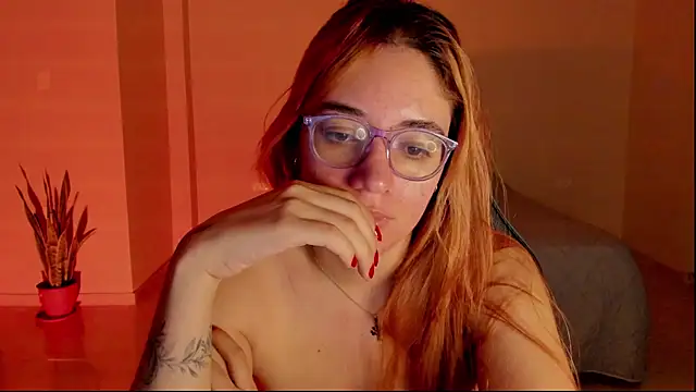 Snapshot of atenas_05_ chatting on 02-26-26, 09:31 atenas 05 online show from 02-26-26, 09:31