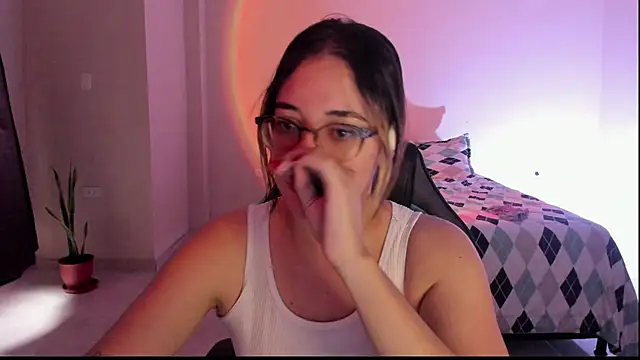 atenas 05  online show from 11-20-25, 09:47