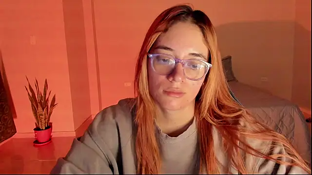 Snapshot of atenas_05_ chatting on 02-12-26, 09:31 atenas 05 online show from 02-12-26, 09:31