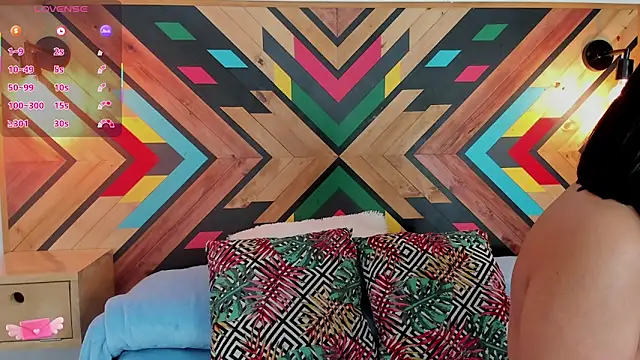 NaiirobiSwan online show from 11-08-25, 07:39