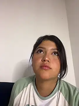 alisson carolina73 online show from 05-30-26, 03:24