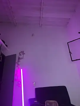 alisson carolina73 online show from 04-23-26, 01:01