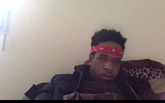 Snapshot of POPAYE972 chatting on 02-15-26, 12:48 POPAYE972 online show from 02-15-26, 12:48