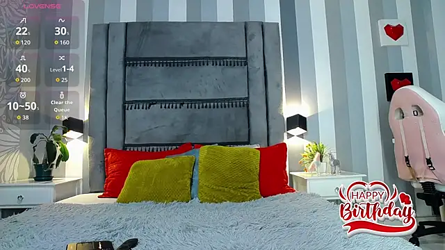 Julianewell online show from 10-25-25, 12:50