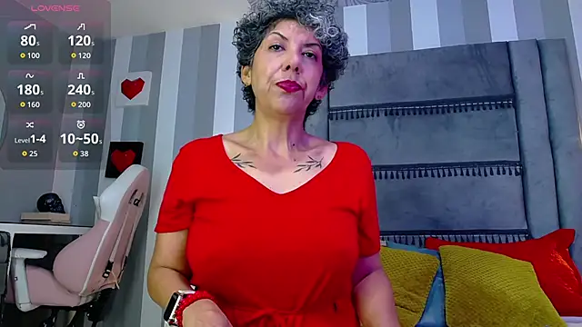 Julianewell online show from 03-02-26, 12:23