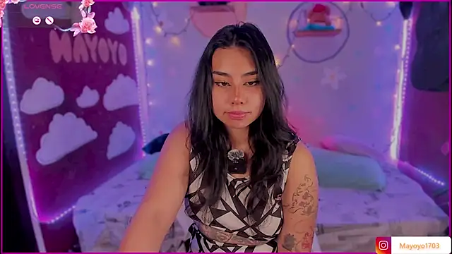 kiki cavilll online show from 11-24-25, 03:12