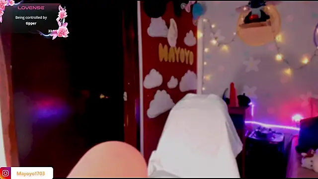 kiki cavilll online show from 09-24-25, 10:38