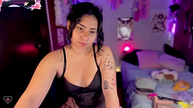 kiki cavilll online show from 02-15-25, 01:21