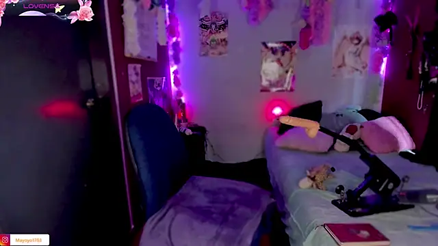 kiki cavilll online show from 03-18-25, 03:01