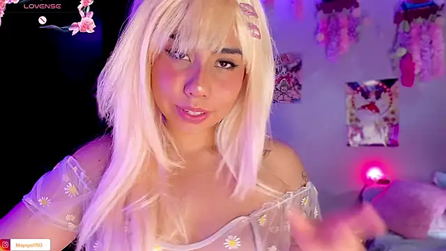 kiki cavilll online show from 03-22-25, 03:53