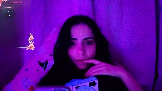 Snapshot of SexyDelaJ chatting on 12-18-25, 06:18 SexyDelaJ online show from 12-18-25, 06:18