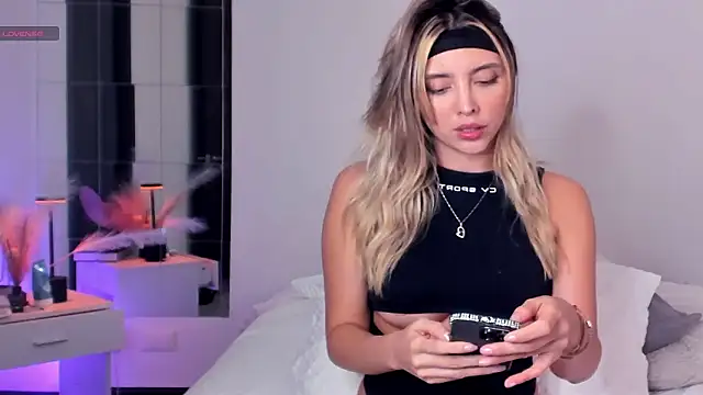 sammanthalove online show from 03-15-26, 03:24