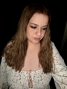 cansuozell online show from 10-29-25, 03:33