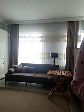 cansuozell online show from 03-12-26, 08:51