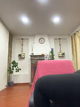 Snapshot of dulce_celeste15 chatting on 11-11-25, 07:41 dulce celeste15 online show from 11-11-25, 07:41