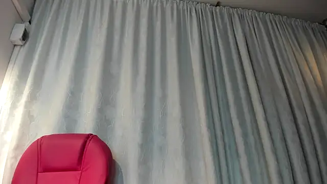 Snapshot of KOURTNEY-- chatting on 02-11-26, 02:22 KOURTNEY-- online show from 02-11-26, 02:22