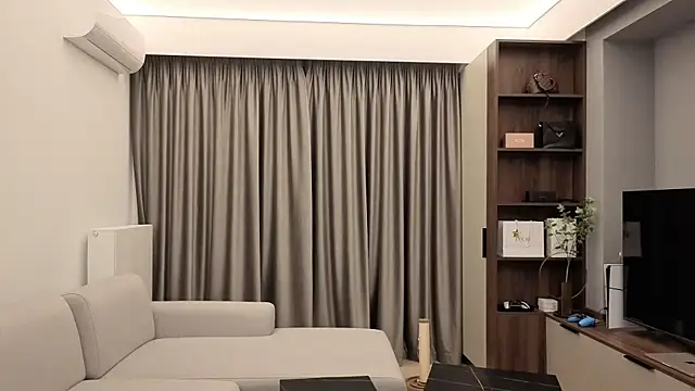 Snapshot of IrisNoire chatting on 11-08-25, 07:39 IrisNoire online show from 11-08-25, 07:39