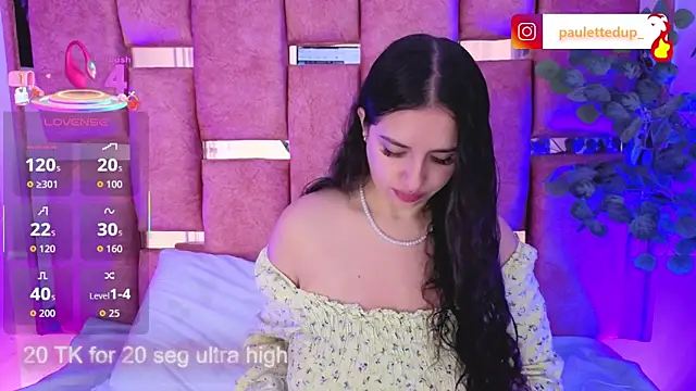 Snapshot of paulette_dupont chatting on 11-27-25, 04:24 paulette dupont online show from 11-27-25, 04:24