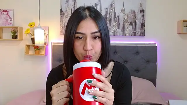 mia aira online show from 09-14-25, 03:34