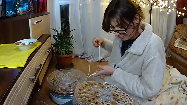 BroadFantasy online show from 10-26-25, 04:51