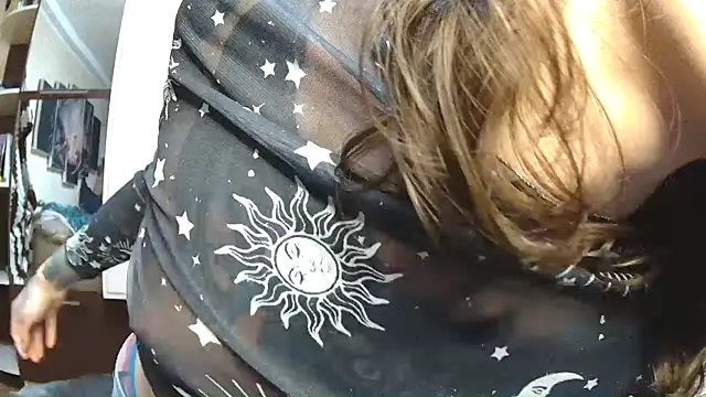 Snapshot of BroadFantasy chatting on 02-20-26, 09:06 BroadFantasy online show from 02-20-26, 09:06