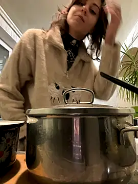 BroadFantasy online show from 10-19-25, 03:48