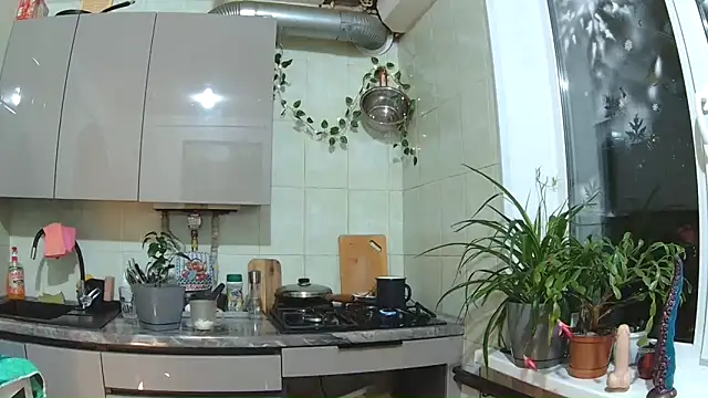 Snapshot of BroadFantasy chatting on 03-06-26, 07:20 BroadFantasy online show from 03-06-26, 07:20