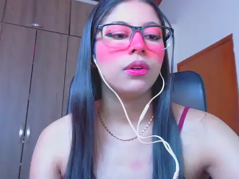 Snapshot of _ALLYSON18_ chatting on 07-21-26, 12:06 ALLYSON18 online show from 07-21-26, 12:06